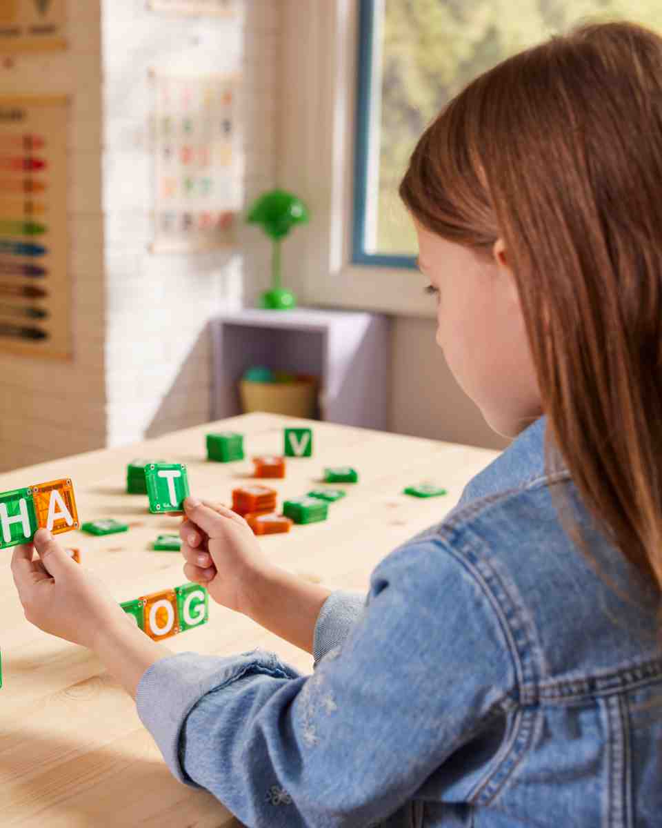 MAGNA-TILES microMAGS LEARN Buchstaben