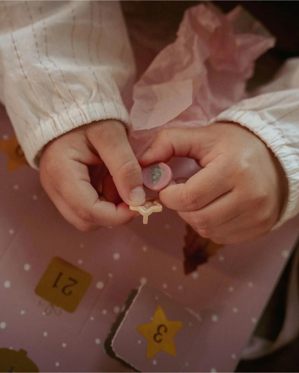 Little Dutch Schmuck-Adventskalender – 24 Überraschungen mit Armbändern & Charms
