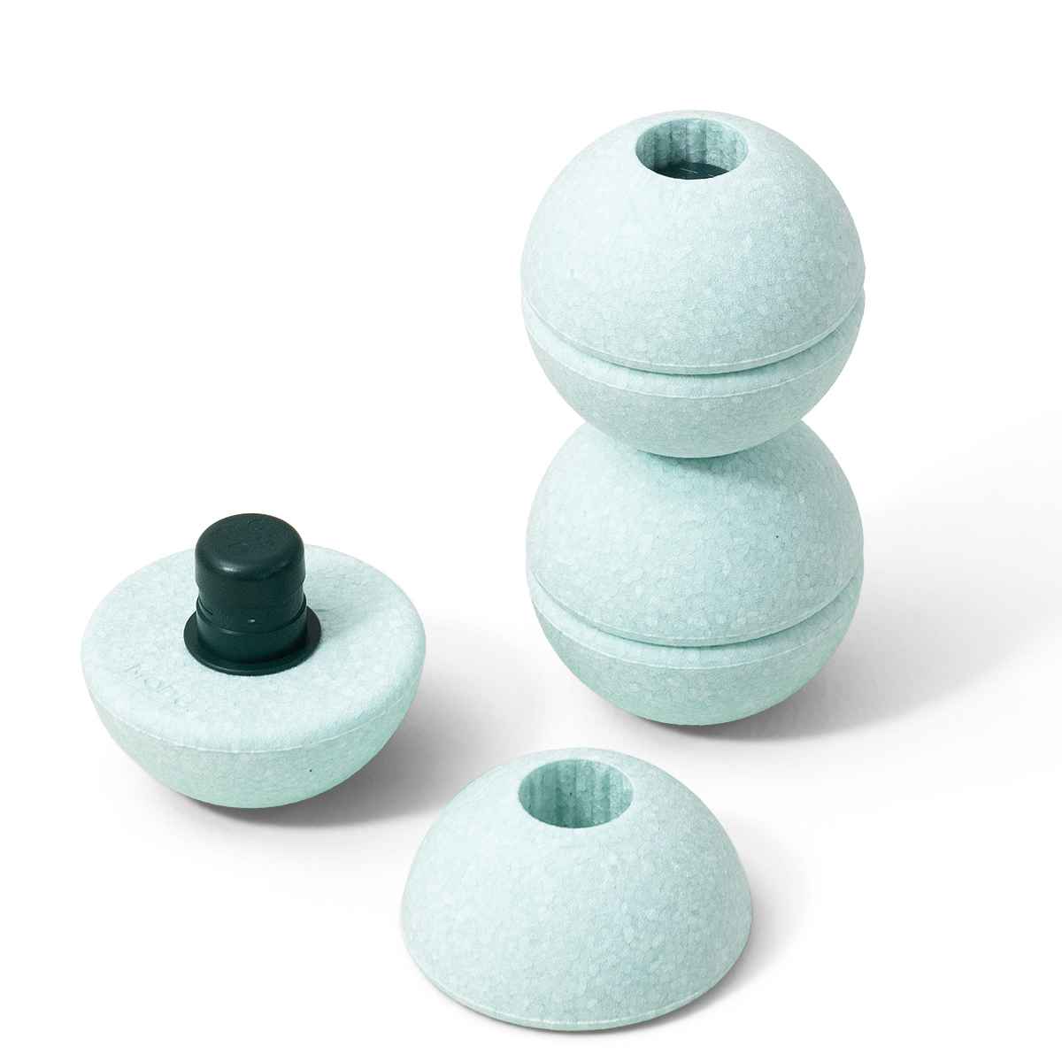 Hukka Design Wellnesssteine in Hellblau - schräge Ansicht