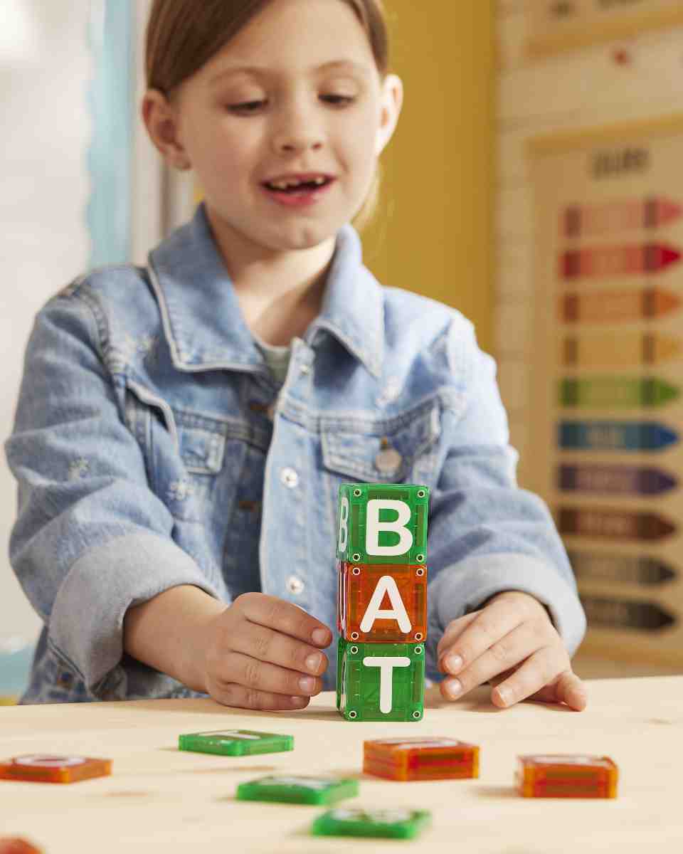 MAGNA-TILES microMAGS LEARN Buchstaben