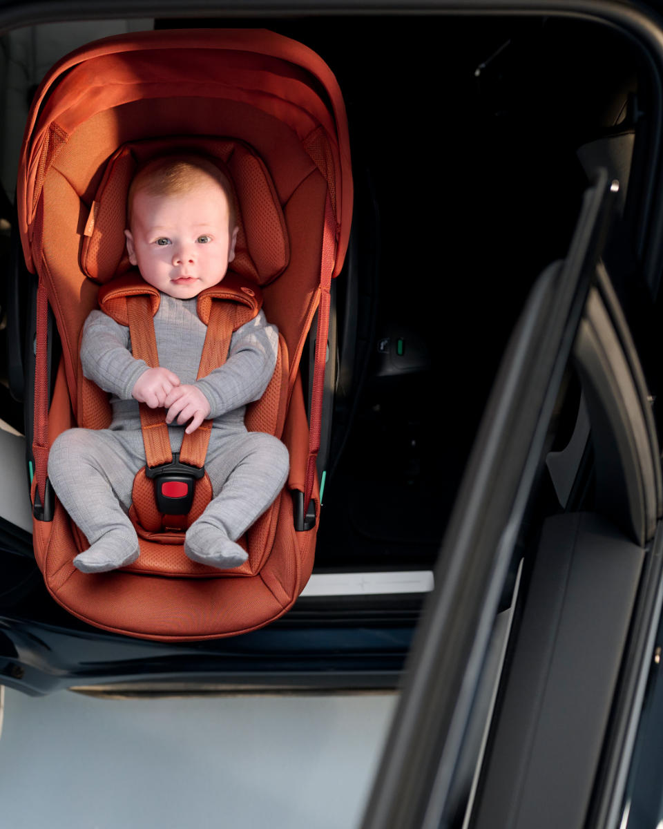 Bugaboo Fox 5 Renew 3 in 1 Set mit Maxi Cosi Coral Slide Pro