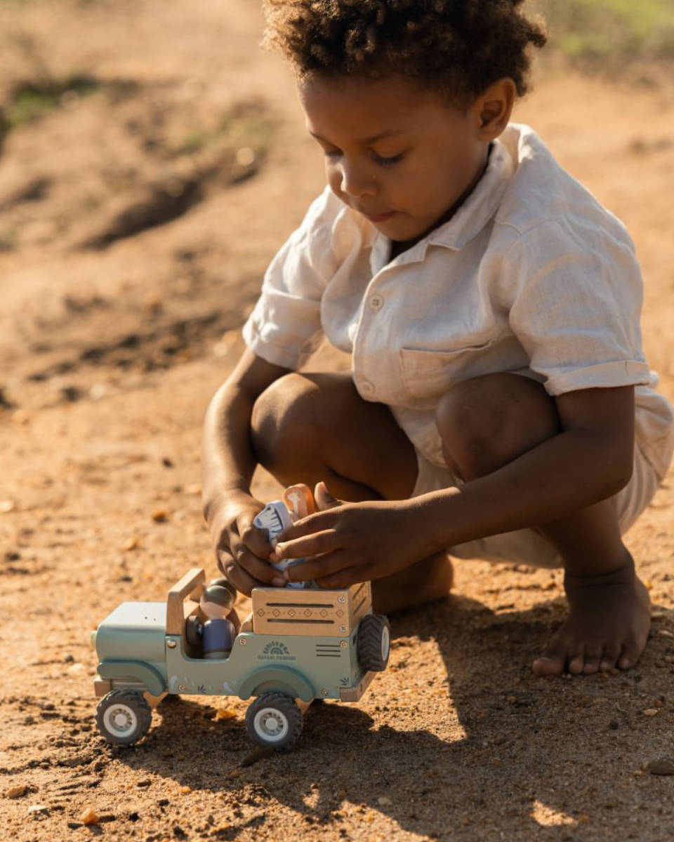 Little Dutch Jeep mit Figuren und Tieren aus FSC-Holz – Safari Friends