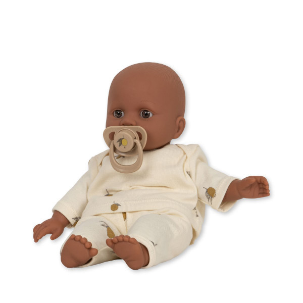 Konges Sløjd Puppe Billie, 31,5 x 18 cm